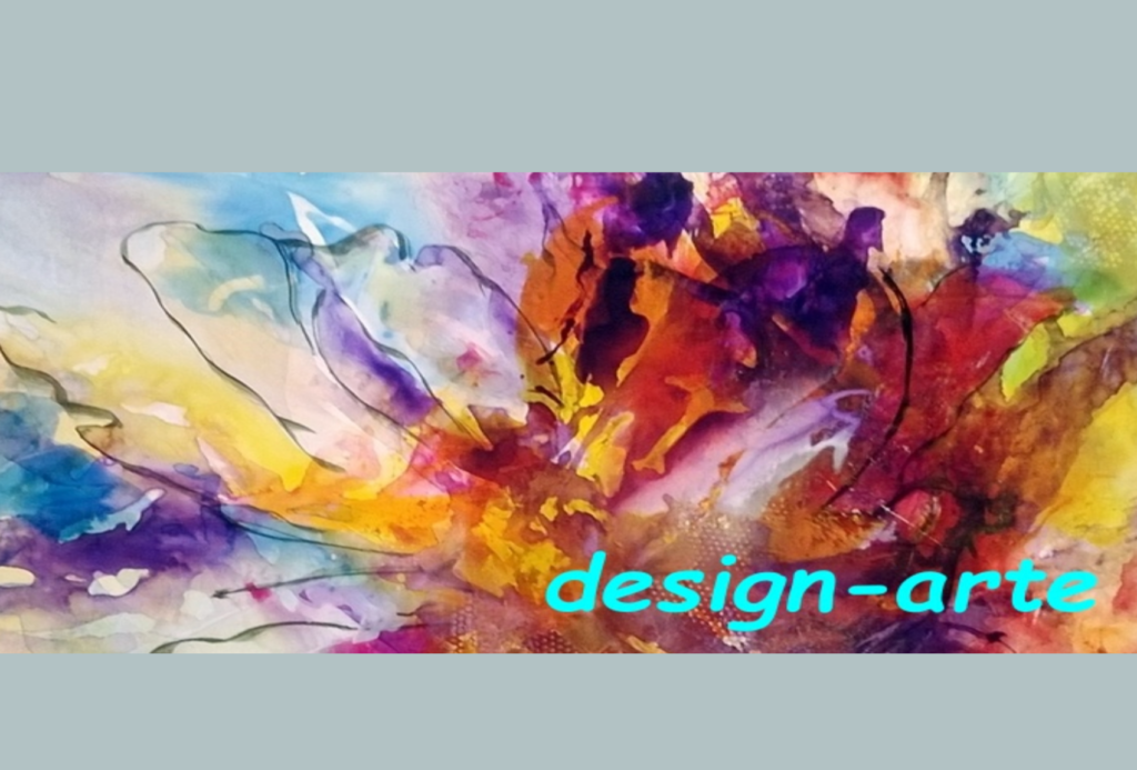 Abstraktes Aquarell einer bunten Blume mit leuchtenden gelben, violetten, roten und blauen Farbtönen. Der Schriftzug "design-arte" erscheint in fetter türkisfarbener Schrift unten rechts.