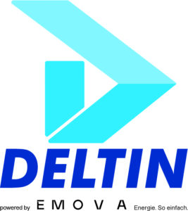 Das Bild zeigt das Deltin-Logo mit einem stilisierten blau-türkisen Design über dem Wort „DELTIN“ in fetten blauen Buchstaben. Darunter steht in kleinerer Schrift „powered by EMOVA“ und „Energie. So einfach.“ in Schwarz.